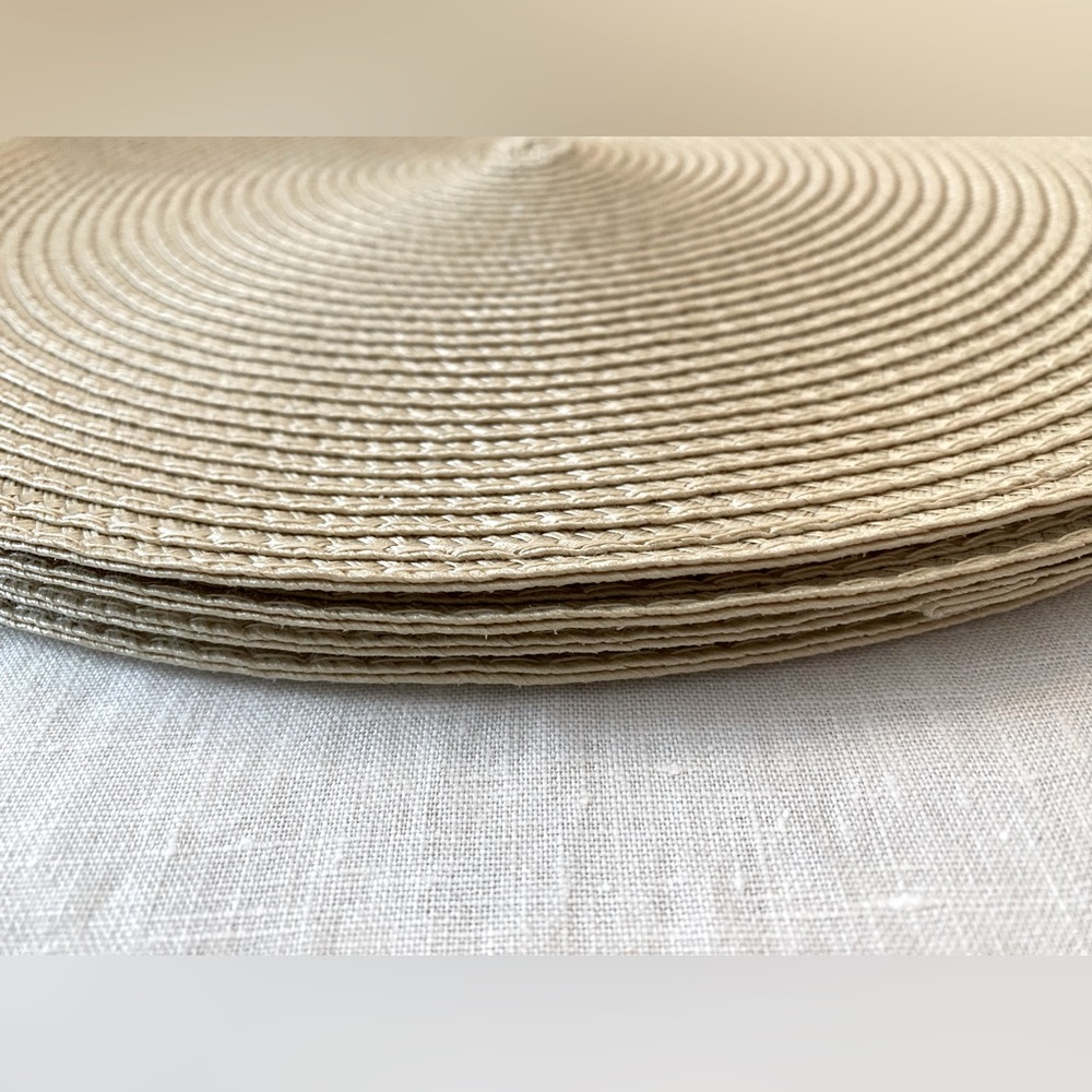 NWOTs, (4) Tan/Neutral Placemats, 14.5” in Diameter.